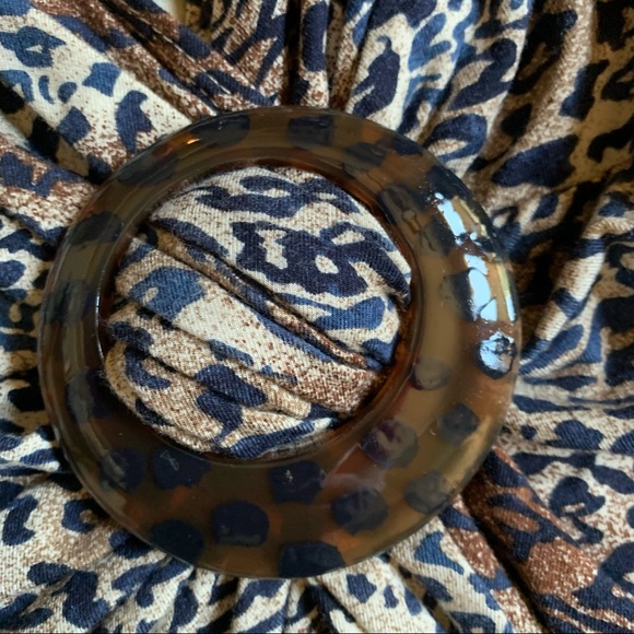 Reba V-neck top - Picture 2 of 3